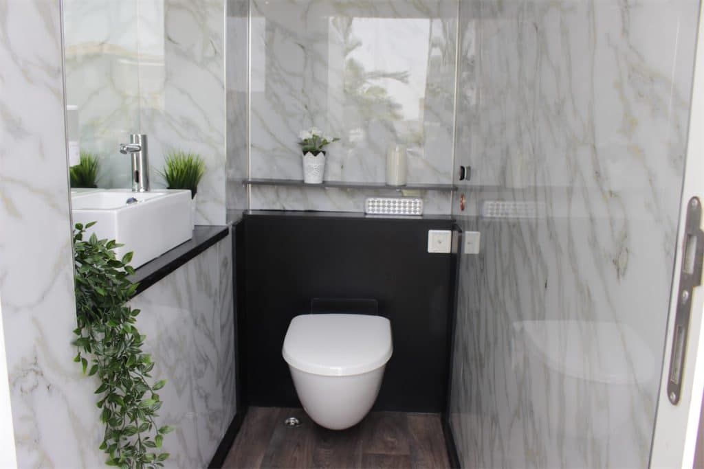 שירותים ניידים לאירועים בטבע